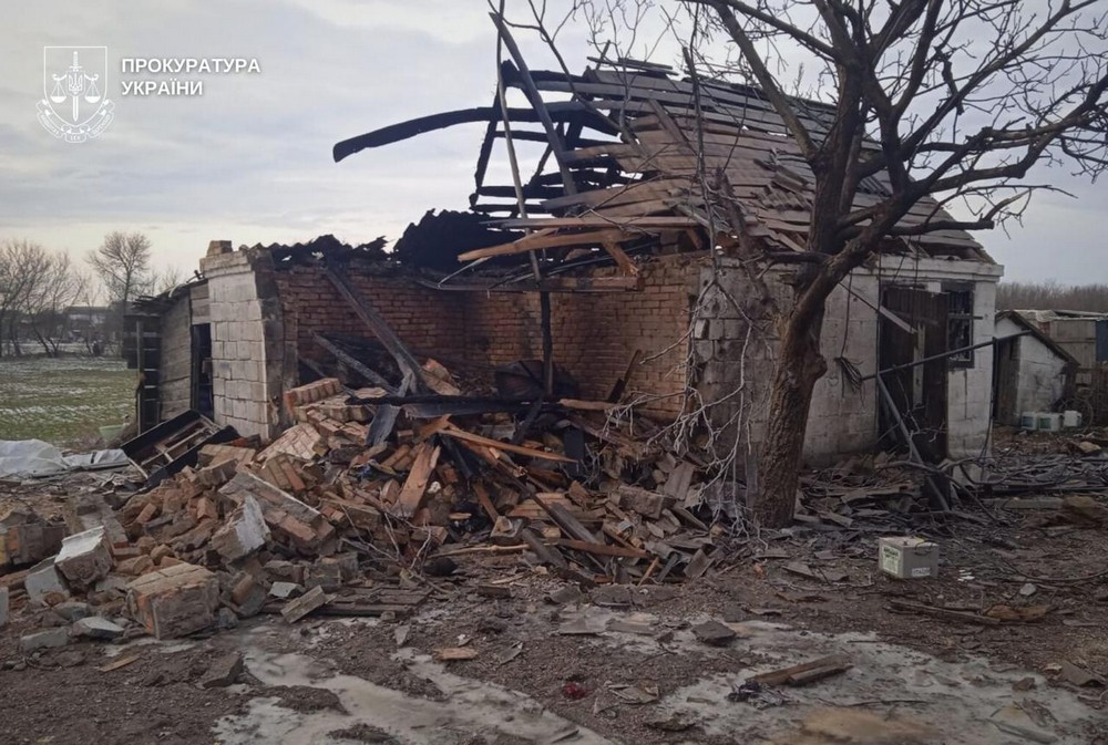Люди опинилися під завалами, ворог скинув бомби на Дніпропетровщину: є загиблий і 4 поранених