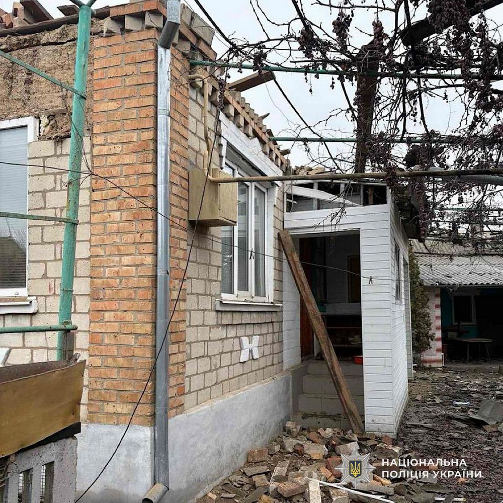 Є вбиті і поранені: ворог гатив по Нікополю і району весь день, атакував Синельниківщину (фото)