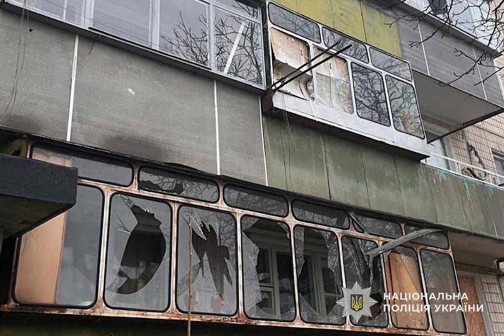 Обстріли Нікополя і району тривали весь день, троє поранених дітей в області – наслідки ворожого терору за добу (фото)