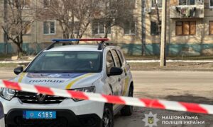 У Нікополі ворог вдарив по багатоповерхівці і поранив людей, на Синельниківщині 10  поранених – поліція (фото)