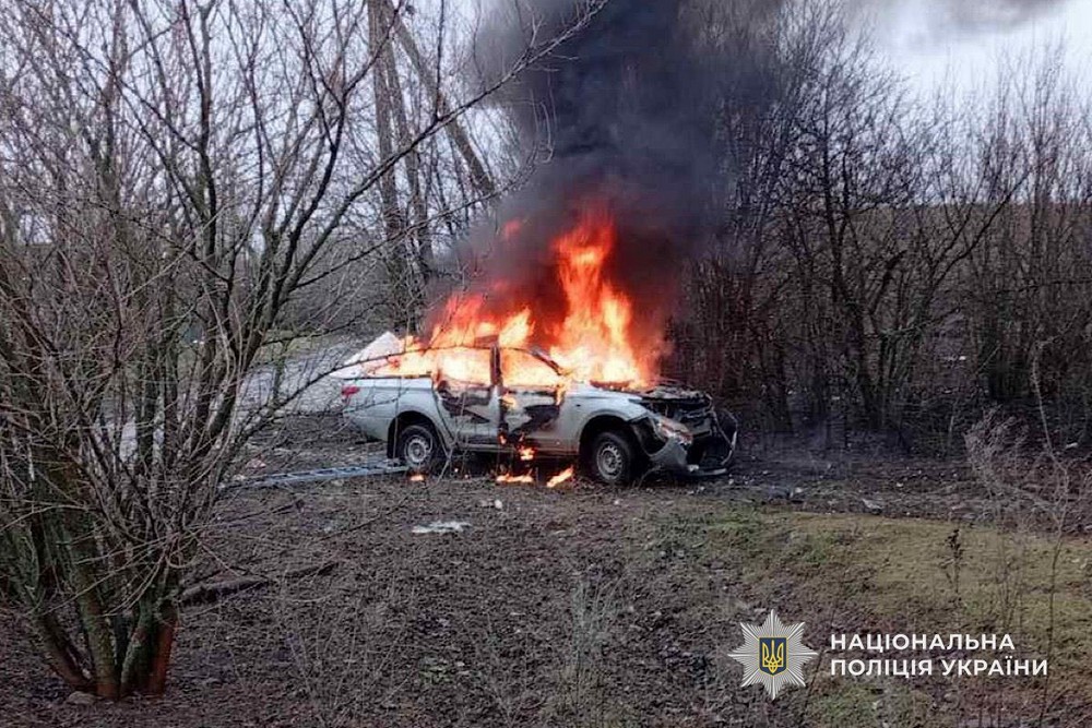 У Нікополі і районі, а також на Синельниківщині поранені і руйнування внаслідок ворожих атак.