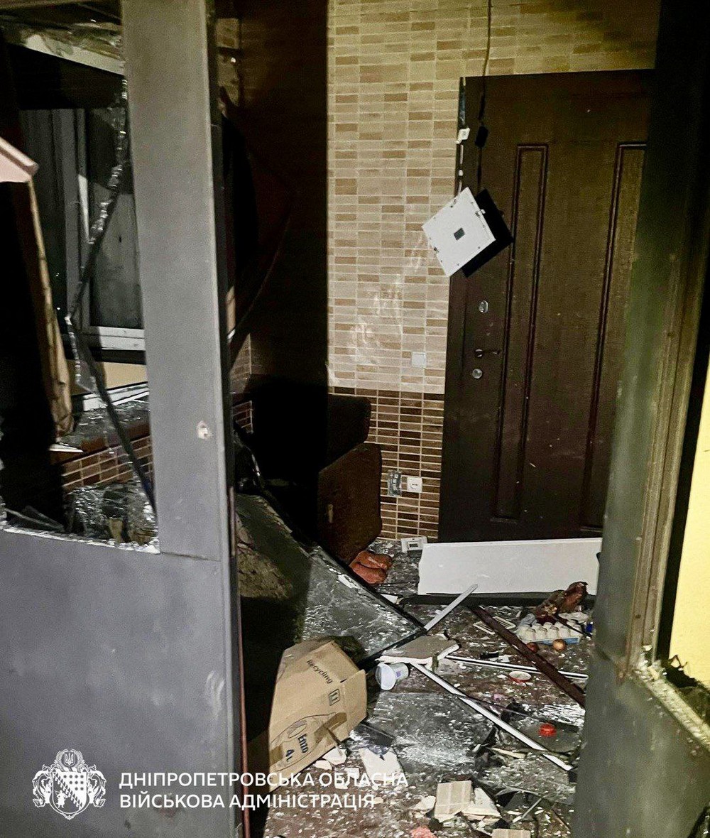 Серед поранених немовля і 4-річна дитина: ворог атакував Дніпро, Нікопольщину і Синельниківщину цієї ночі