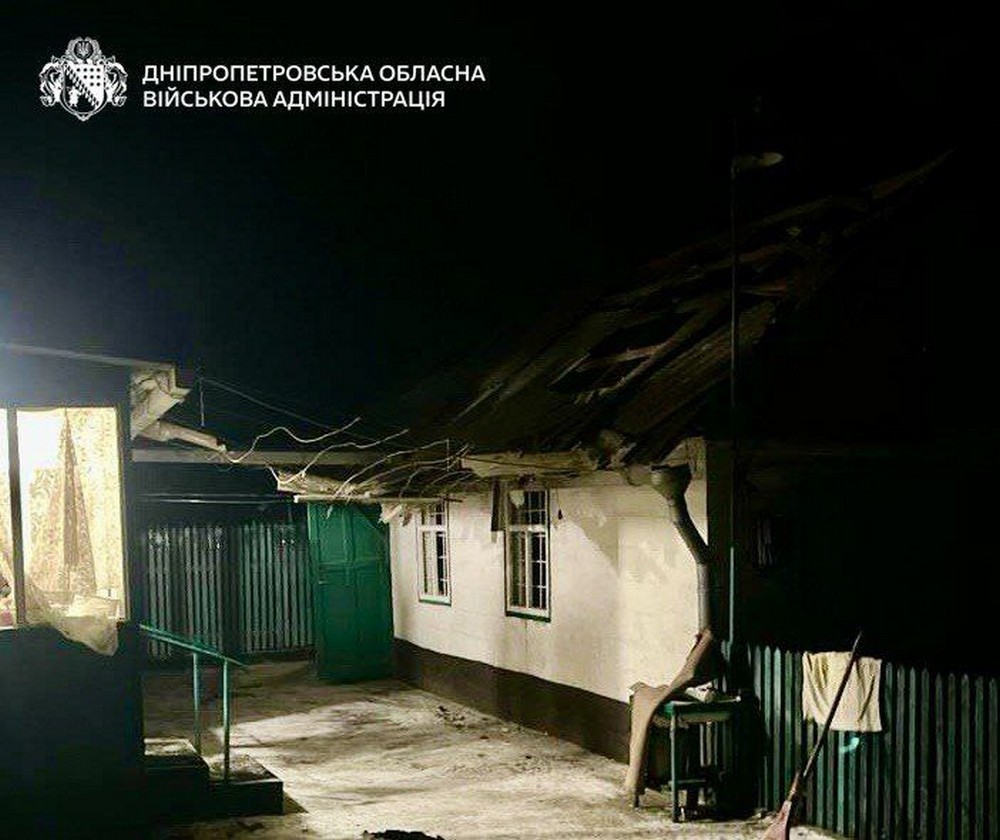 Серед поранених немовля і 4-річна дитина: ворог атакував Дніпро, Нікопольщину і Синельниківщину цієї ночі