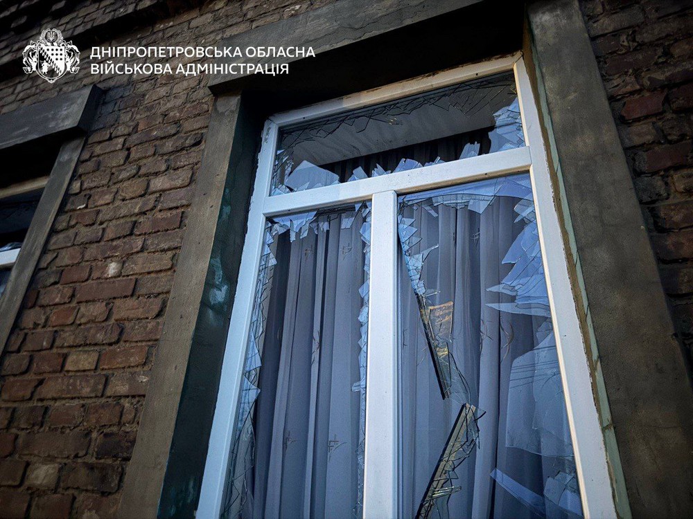 Серед поранених немовля і 4-річна дитина: ворог атакував Дніпро, Нікопольщину і Синельниківщину цієї ночі