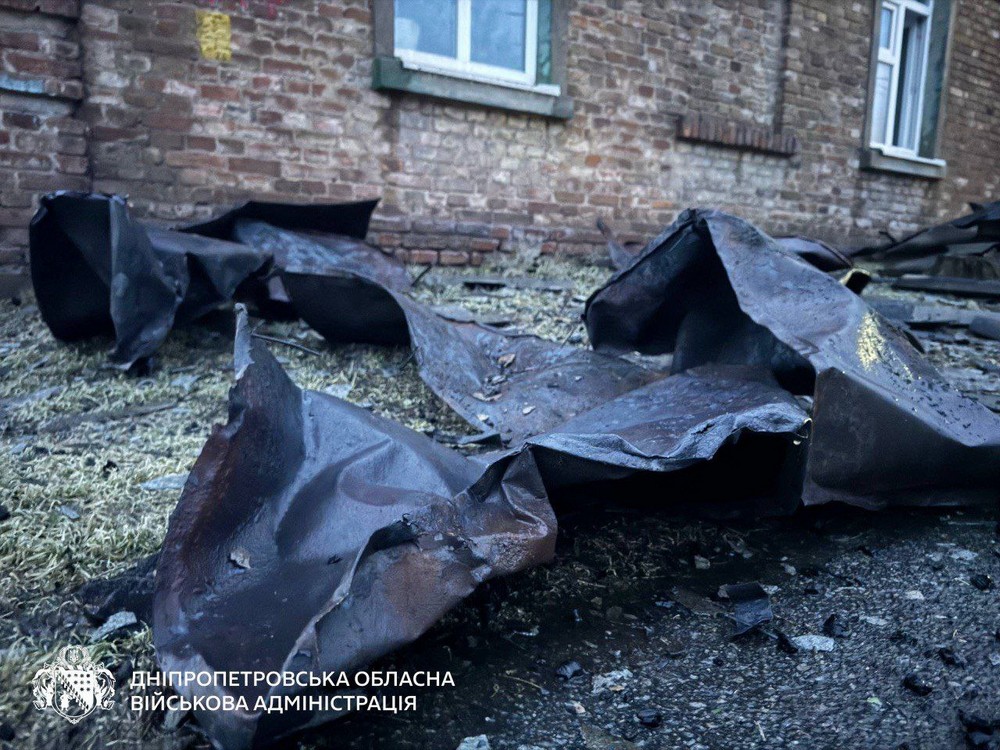 Серед поранених немовля і 4-річна дитина: ворог атакував Дніпро, Нікопольщину і Синельниківщину цієї ночі