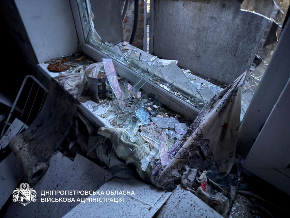 Серед поранених немовля і 4-річна дитина: ворог атакував Дніпро, Нікопольщину і Синельниківщину цієї ночі