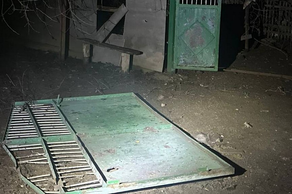 У Нікополі понівечено магазин і будинки, під ударом ворога були також район і Синельниківщина (фото)