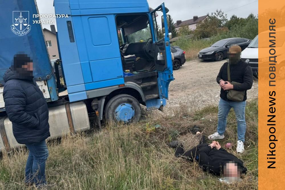 Двоє водіїв корегували удари росіян по енергетиці Дніпра: як їх покарали