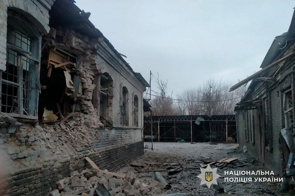 Понад 80 ударів по Нікопольщині, атаки на Синельниківщину і Павлоградщину, загиблий і поранені – поліція розповіла про наслідки ворожого терору