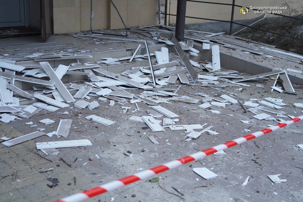 Нікопольський, Дніпровський, Криворізький, Кам’янський і Синельниківський райони були під ударом ворога цієї ночі – окупанти масовано атакували область (фото) Нікопольський, Дніпровський, Криворізький, Кам’янський і Синельниківський райони були під ударом ворога цієї ночі – окупанти масовано атакували область (фото)