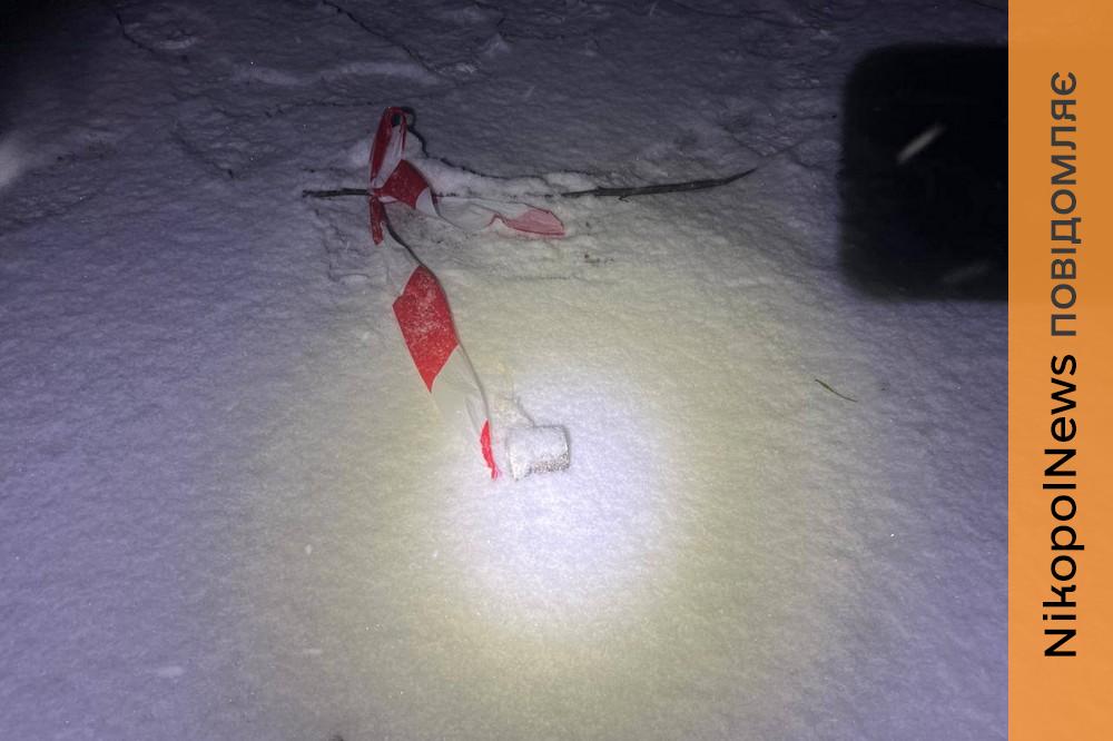 Після обстрілу на Нікопольщині виявили нерозірвані касетні суббоєприпаси (фото) 1 Після обстрілу на Нікопольщині виявили нерозірвані касетні суббоєприпаси (фото)