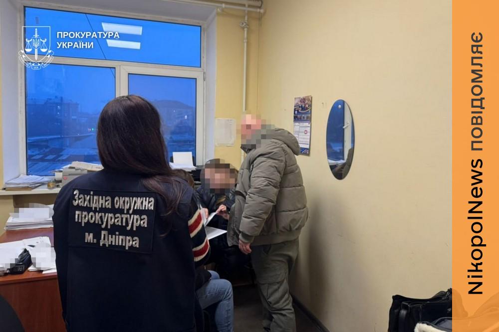 Замість травмованої прооперували здорову руку дитині: у Дніпрі двом лікарям оголошено про підозру 1 Замість травмованої прооперували здорову руку дитині: у Дніпрі двом лікарям оголошено про підозру