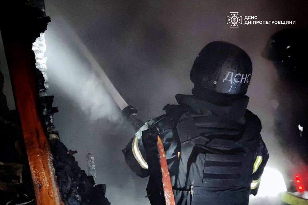 Поранені, пожежі, руйнування: про наслідки обстрілів Нікопольщини, Синельниківщини і Павлоградщини розповіли у ДСНС (фото) Поранені, пожежі, руйнування: про наслідки обстрілів Нікопольщини, Синельниківщини і Павлоградщини розповіли у ДСНС (фото)