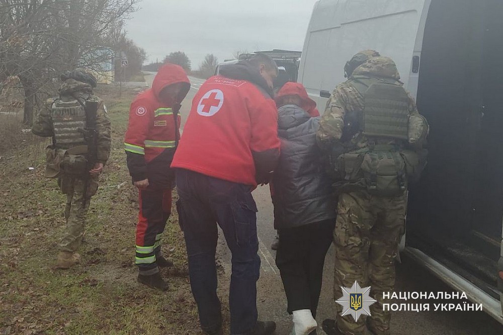 з Нікополя евакуювали літню жінку
