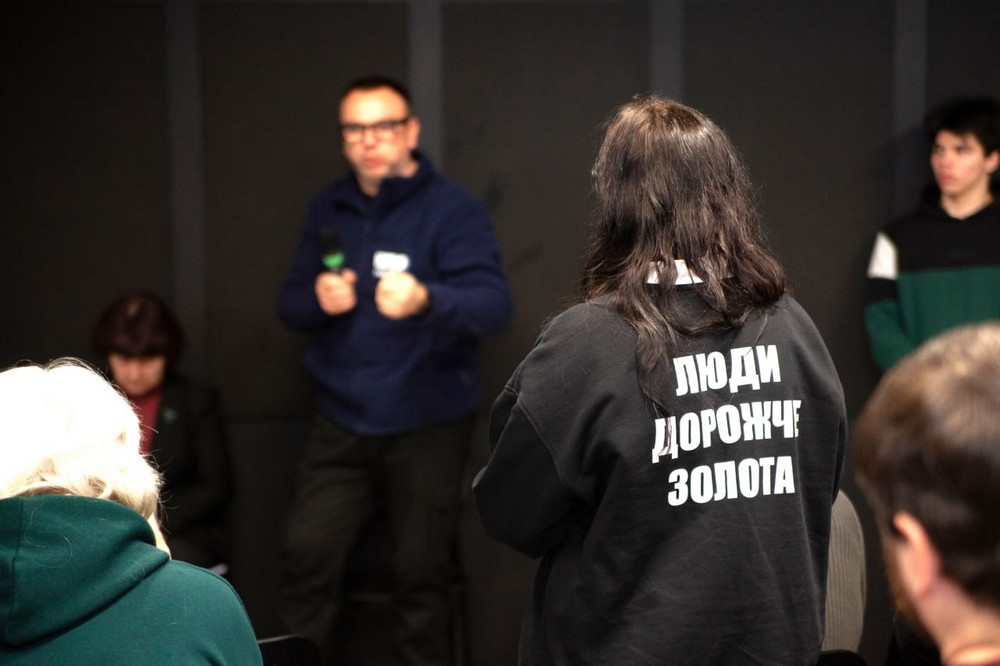 ВПО з Нікопольщини і начальник Нікопольської РВА Іван Базилюк взяли участь у всеукраїнської зустрічі «Разом до рішень», присвяченій питанням підтримки переселенців.