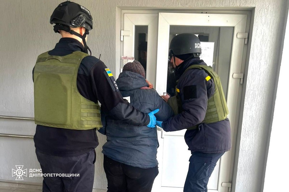 У ДСНС розповіли про обстріли Дніпропетровщини 22 лютого. Внаслідок ворожих атак є поранені у Нікополі, а також у Покровській громаді Синельниківщини. У ДСНС розповіли про обстріли Дніпропетровщини 22 лютого. Внаслідок ворожих атак є поранені у Нікополі, а також у Покровській громаді Синельниківщини.