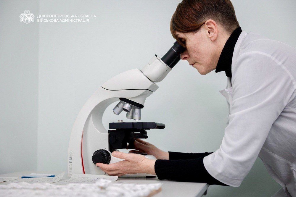 У лікарні Дніпра, де допомагають пацієнтам з онкологією, з’явилася єдина в Україні камера Brainlab У лікарні Дніпра, де допомагають пацієнтам з онкологією, з’явилася єдина в Україні камера Brainlab