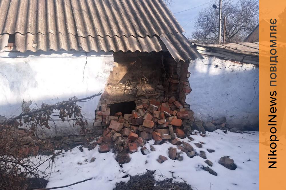 У Нікополі загинула 81-річна жінка, на Синельніківщині є постраждалий, ворог також атакував Криворіжжя (фото) 1 у Нікополі