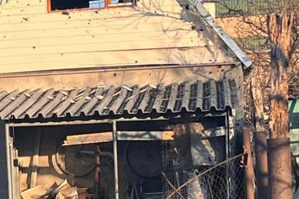 у Нікополі 8