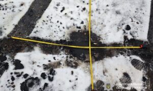 Ворог поранив жінку на зупинці у Нікополі вдень, вночі постраждав чоловік, ще троє людей отримали травми на Синельниківщині і Павлоградщині – поліція