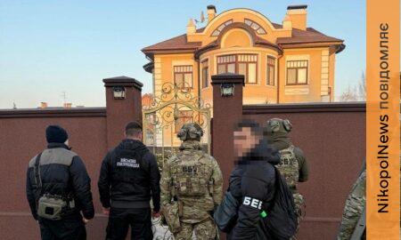 Розікрали мільйони на фортифікаціях на Дніпропетровщині: повідомлено про підозри посадовця військової частини