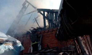 У Нікополі сталися пожежі, є поранений на Синельниківщині – ворог обстріляв два райони області вдень 13 березня
