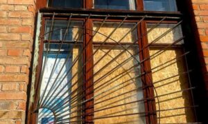 Зранку ворог влучив у заклад освіти у Марганці, поранено жінку – наслідки обстрілів громади 16 березня