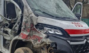 Ворог вдарив по швидкій, скутеру, авто і будинку на Нікопольщині – четверо поранених, також постраждалий у Дніпровському районі, під ударом були Криворіжжя і Синельниківщина (фото)