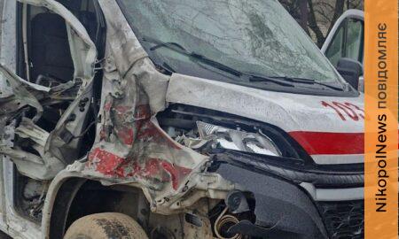 Ворог вдарив по швидкій, скутеру, авто і будинку на Нікопольщині – четверо поранених, також постраждалий у Дніпровському районі, під ударом були Криворіжжя і Синельниківщина (фото)