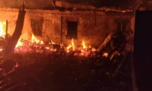 Нікопольщина, Кривий Ріг і Синельниківщина були під ворожим вогнем цієї ночі: пошкоджено об’єкт інфраструктури, виникла пожежа (фото)