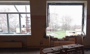 П’ятеро поранених у Нікополі і районі, понад 150 ударів за добу  – поліція розповіла про наслідки обстрілів області (фото)