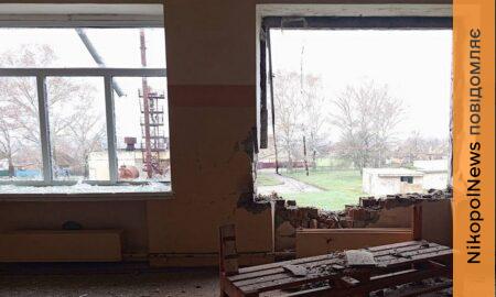 П’ятеро поранених у Нікополі і районі, понад 150 ударів за добу  – поліція розповіла про наслідки обстрілів області (фото)