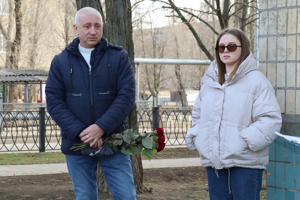 Вбиті росією мешканці Нікопольщини. Захисник з Покрова Владислав Гончаренко загинув 5 березня  2024 року. Тож сьогодні другі роковини його смерті, і ми вшановуємо пам’ять Героя.