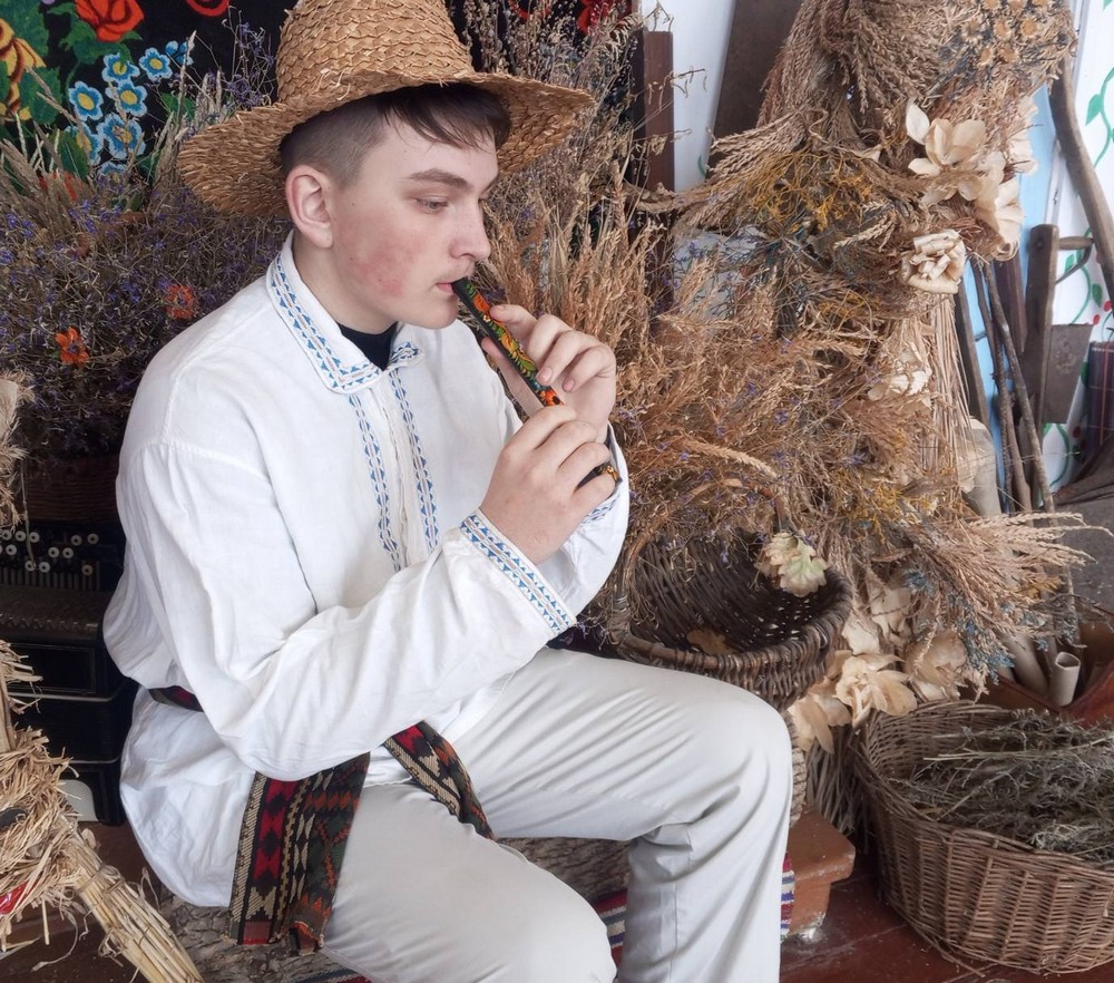 У Покрові сьогодні вшанували Тараса Шевченка (фото)