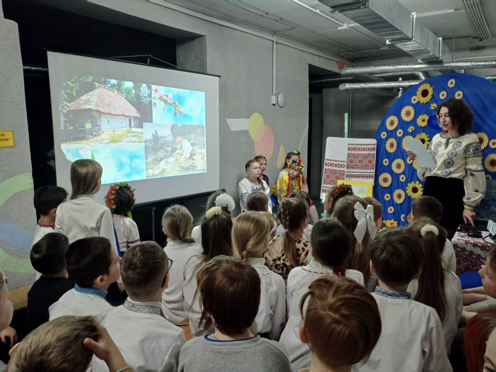 У Покрові сьогодні вшанували Тараса Шевченка (фото)