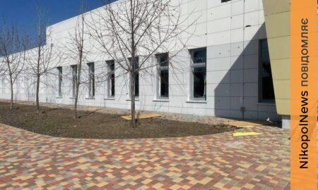 У Нікополі двоє поранених і руйнування, також є поранені у Дніпрі і Синельниківському районі внаслідок ворожих атак (фото)