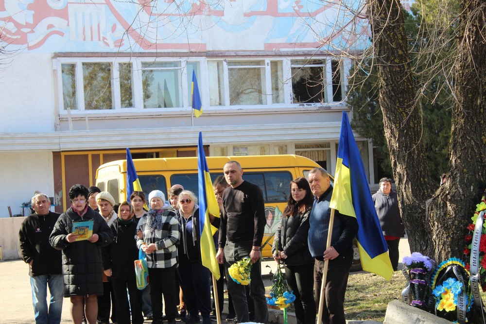 Рятуючи життя інших, він проявив справжню мужність… На Нікопольщині сьогодні провели в останню путь Героя (фото)