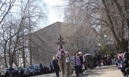 Рятуючи життя інших, він проявив справжню мужність… На Нікопольщині сьогодні провели в останню путь Героя (фото)