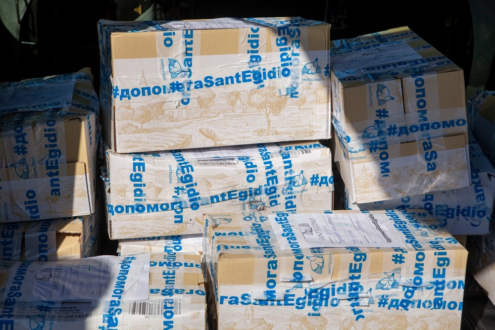 175 медиків Нікополя отримали особливі продуктові набори у березні 175 медиків Нікополя отримали особливі продуктові набори у березні