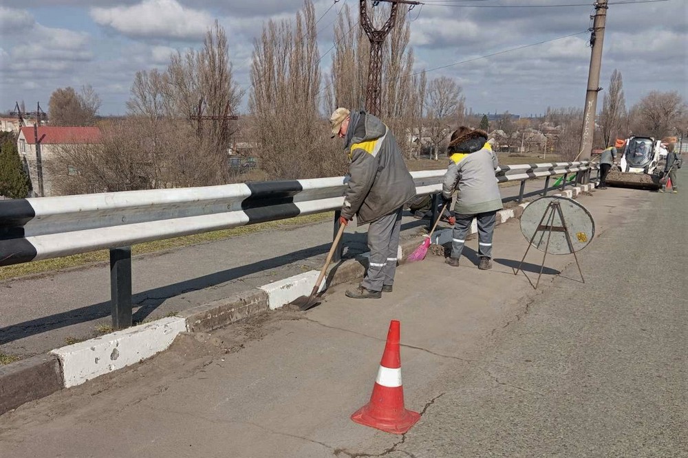 Скільки комунальників у Нікополі і які роботи виконані у 2025 році – звіт міського голови Олександра Саюка Скільки комунальників у Нікополі і які роботи виконані у 2025 році – звіт міського голови Олександра Саюка