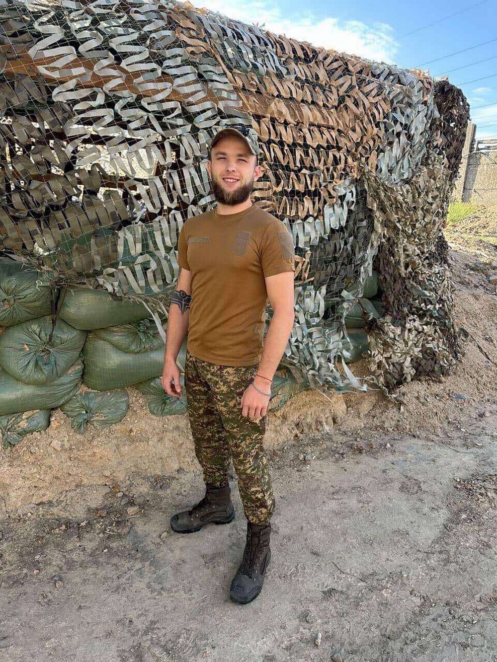 Був зовсім юним, 9 місяців вважався зниклим безвісти: Нікопольщина втратила ще одного Захисника (фото) Був зовсім юним, 9 місяців вважався зниклим безвісти: Нікопольщина втратила ще одного Захисника (фото)