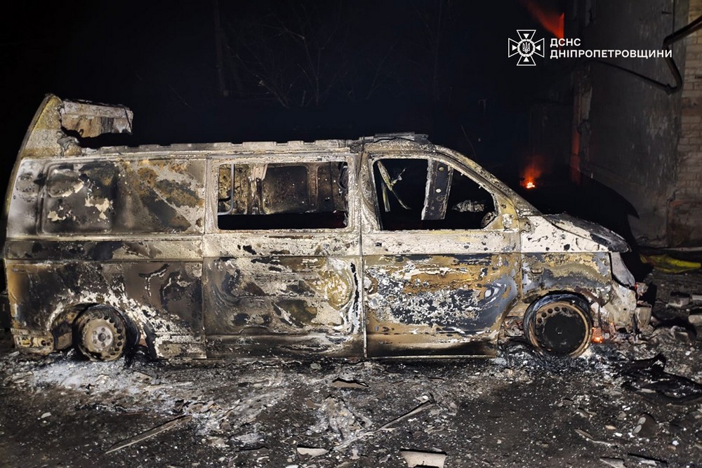 Постраждали три райони: наслідки обстрілів Дніпропетровщини в ніч на 30 березня показали у ДСНС Постраждали три райони: наслідки обстрілів Дніпропетровщини в ніч на 30 березня показали у ДСНС