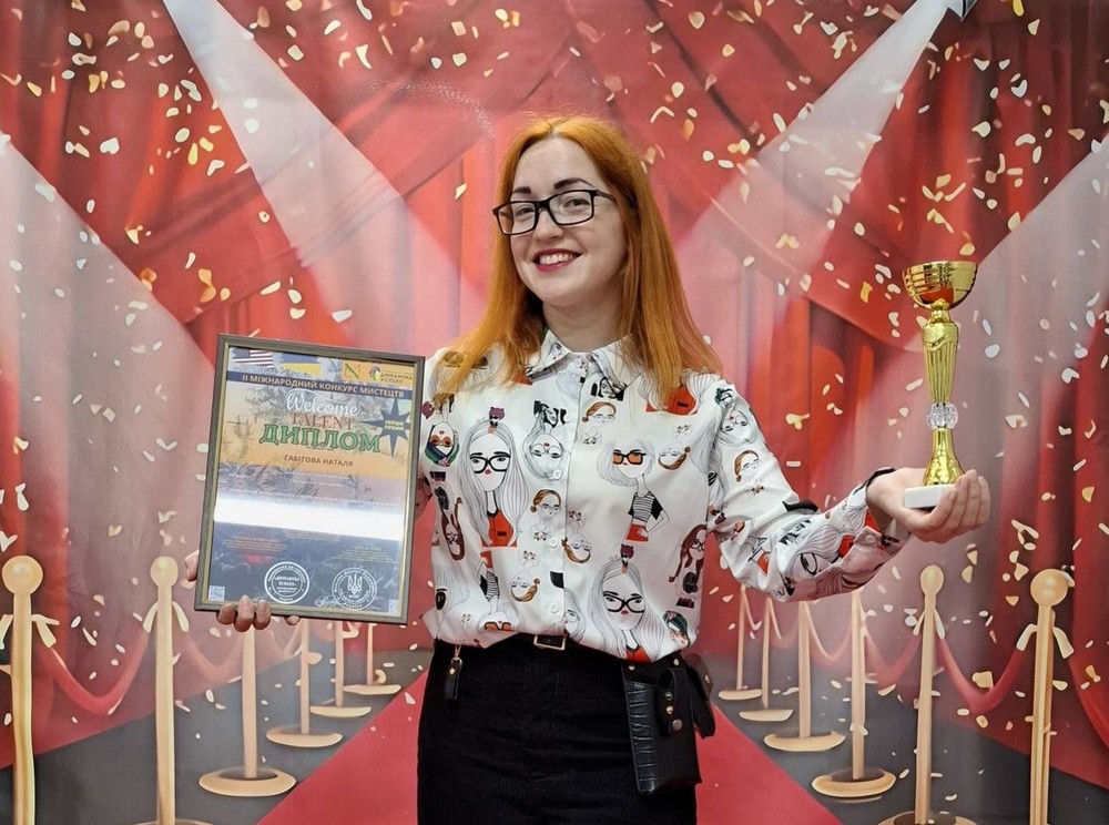 Гімназія №4 Покрова - переможець Міжнародного конкурсу мистецтв «WELCOME TALENT». Серед учасників були представники України і США. Покров успішно представила креативна команда.