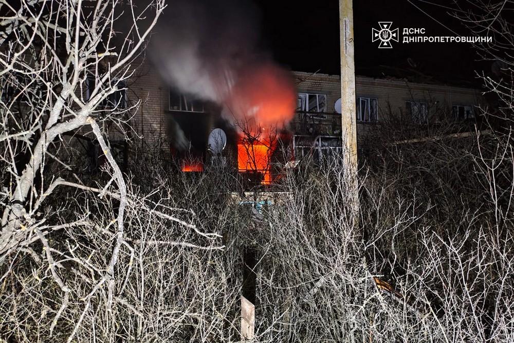 Постраждали три райони: наслідки обстрілів Дніпропетровщини в ніч на 30 березня показали у ДСНС Постраждали три райони: наслідки обстрілів Дніпропетровщини в ніч на 30 березня показали у ДСНС