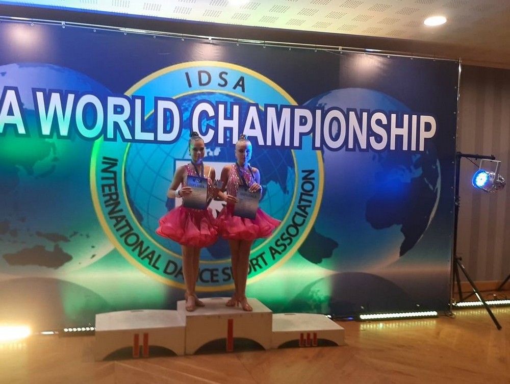 Покровчани блискуче виступили на чемпіонаті світу з бальних танців (фото) Покровчани блискуче виступили на чемпіонаті світу з бальних танців (фото)