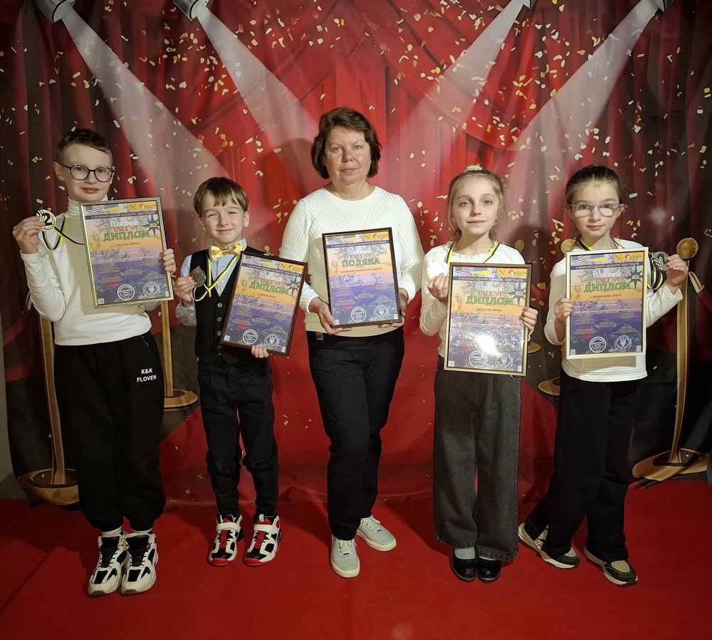 Гімназія №4 Покрова (13)