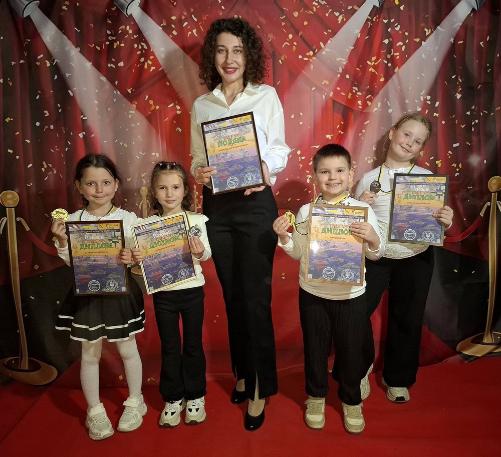 Гімназія №4 Покрова (2)