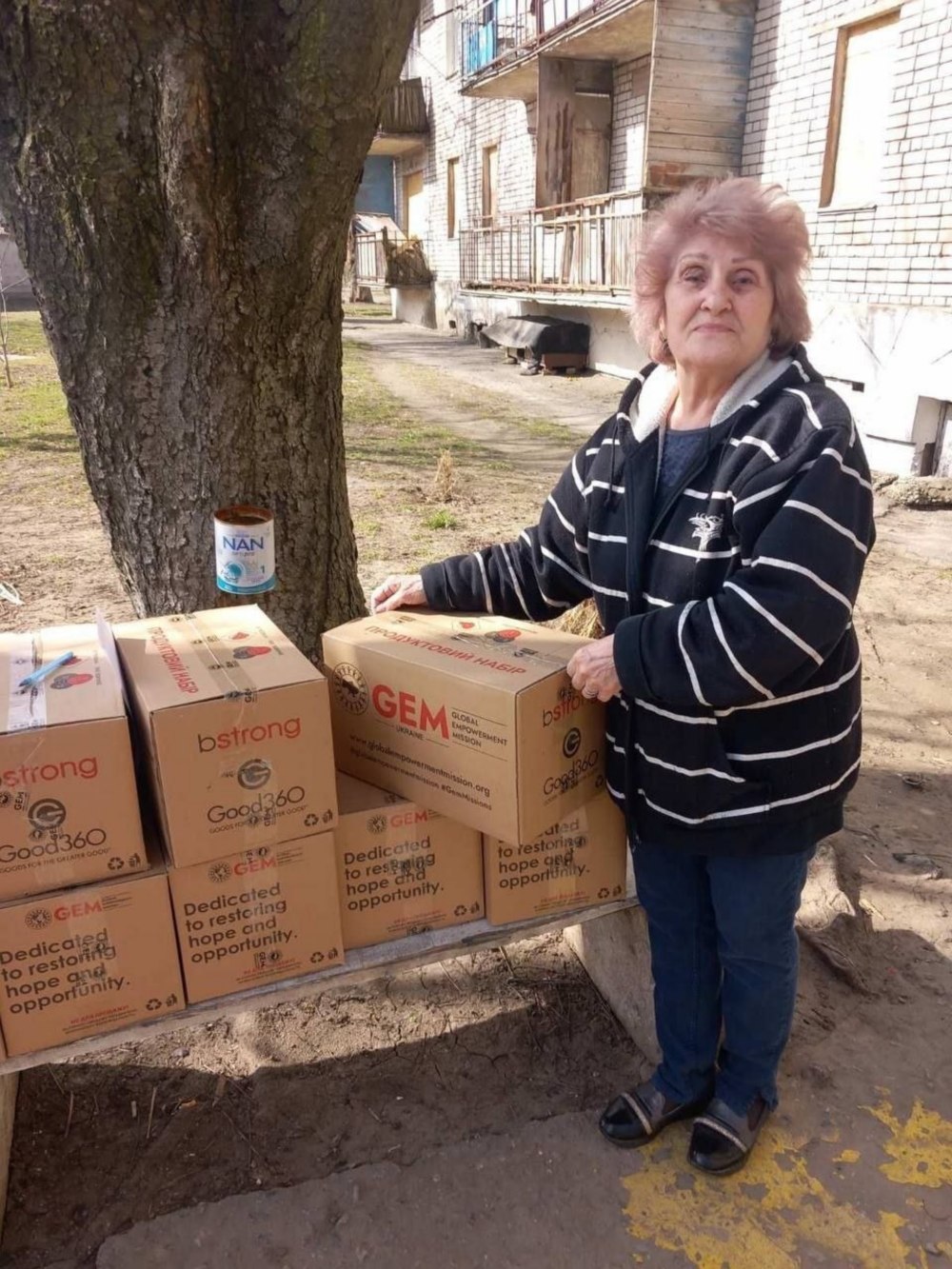 Гуманітарна допомога на Нікопольщині Гуманітарна допомога на Нікопольщині