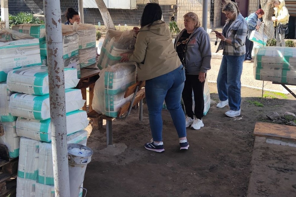 Маломобільним мешканцям Марганецької громади благодійники видали 225 засобів гігієни 5 Маломобільним мешканцям Марганецької громади благодійники видали 225 засобів гігієни 5