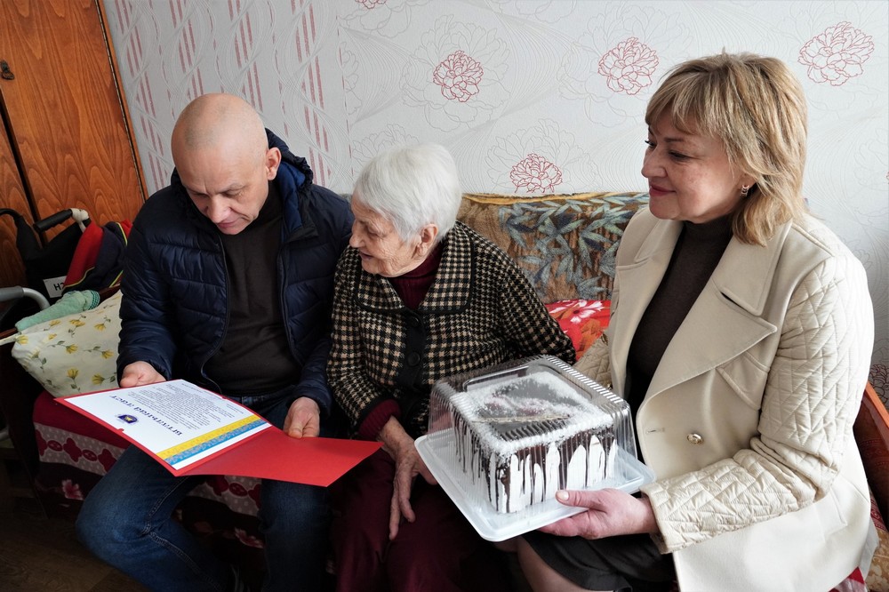 Мешканка Нікополя сьогодні 2 Мешканка Нікополя сьогодні 2